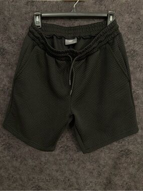 Men's Black Textured Drawstring Shorts